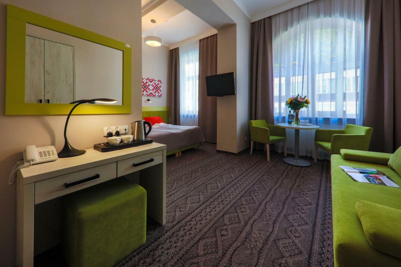 Hotel *** Nat Krynica Zdroj Exterior photo